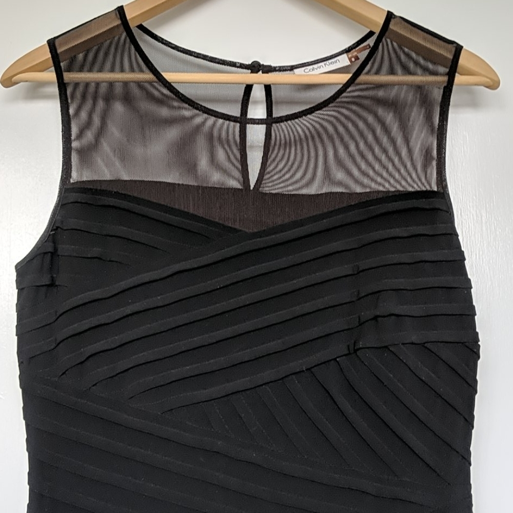 Dress - Picture 2 of 4